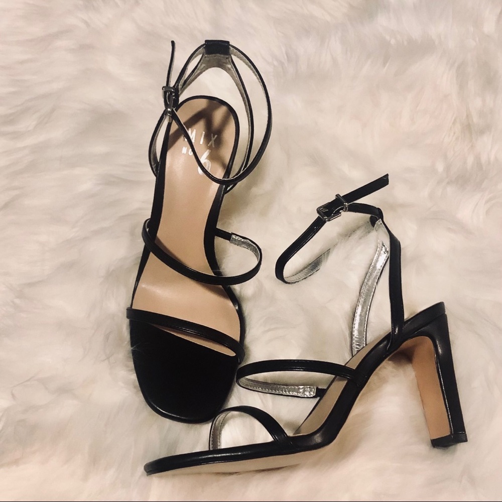 New | Black Strapy Heels